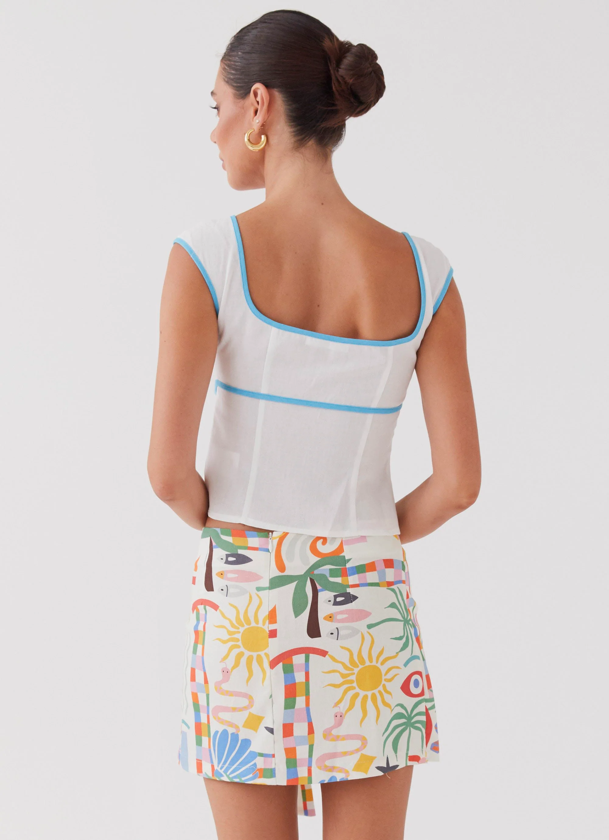 At First Light Linen Wrap Mini Skirt - Summer Palm - Image 4