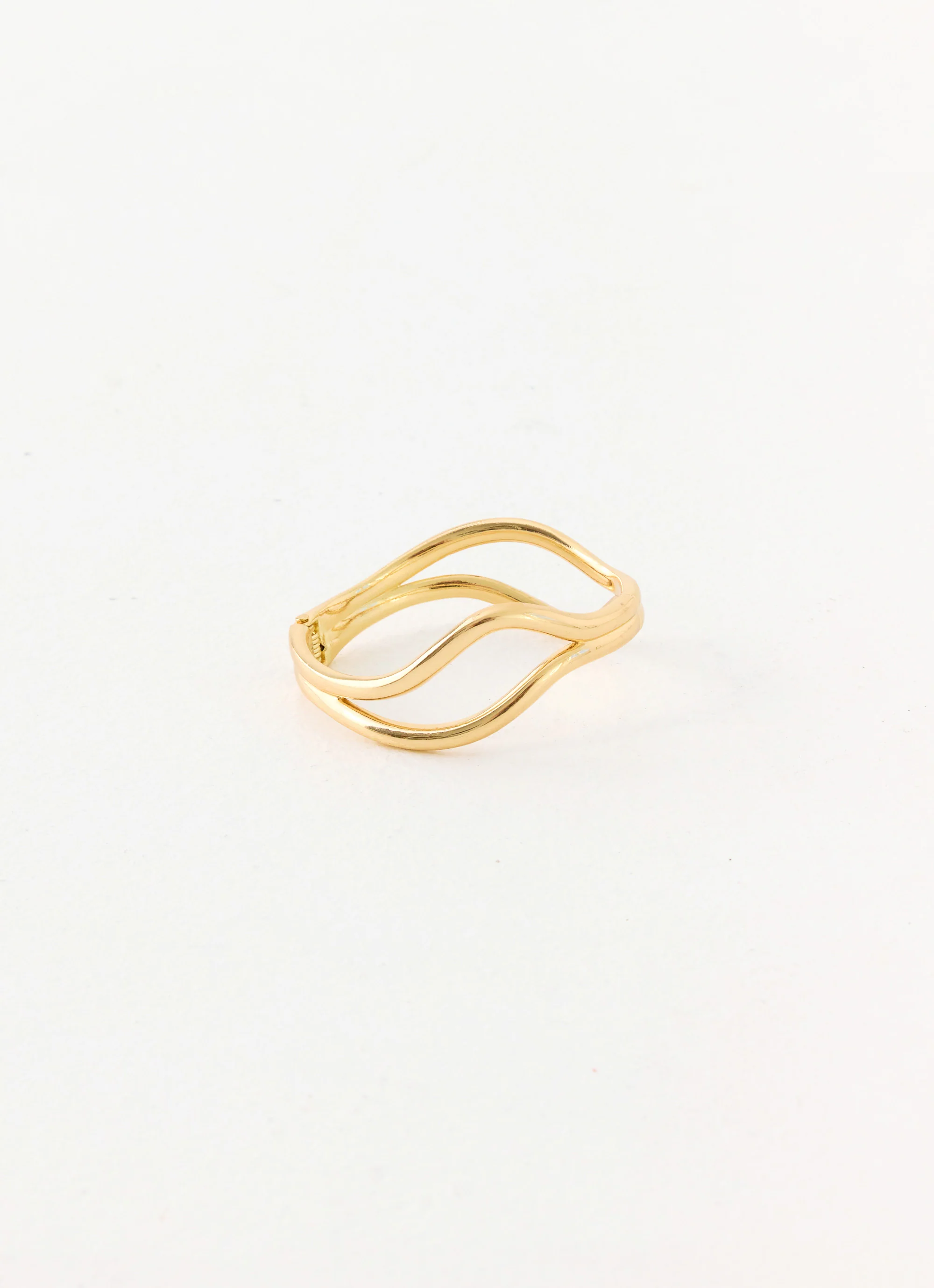 Moonwell Bangle - Gold